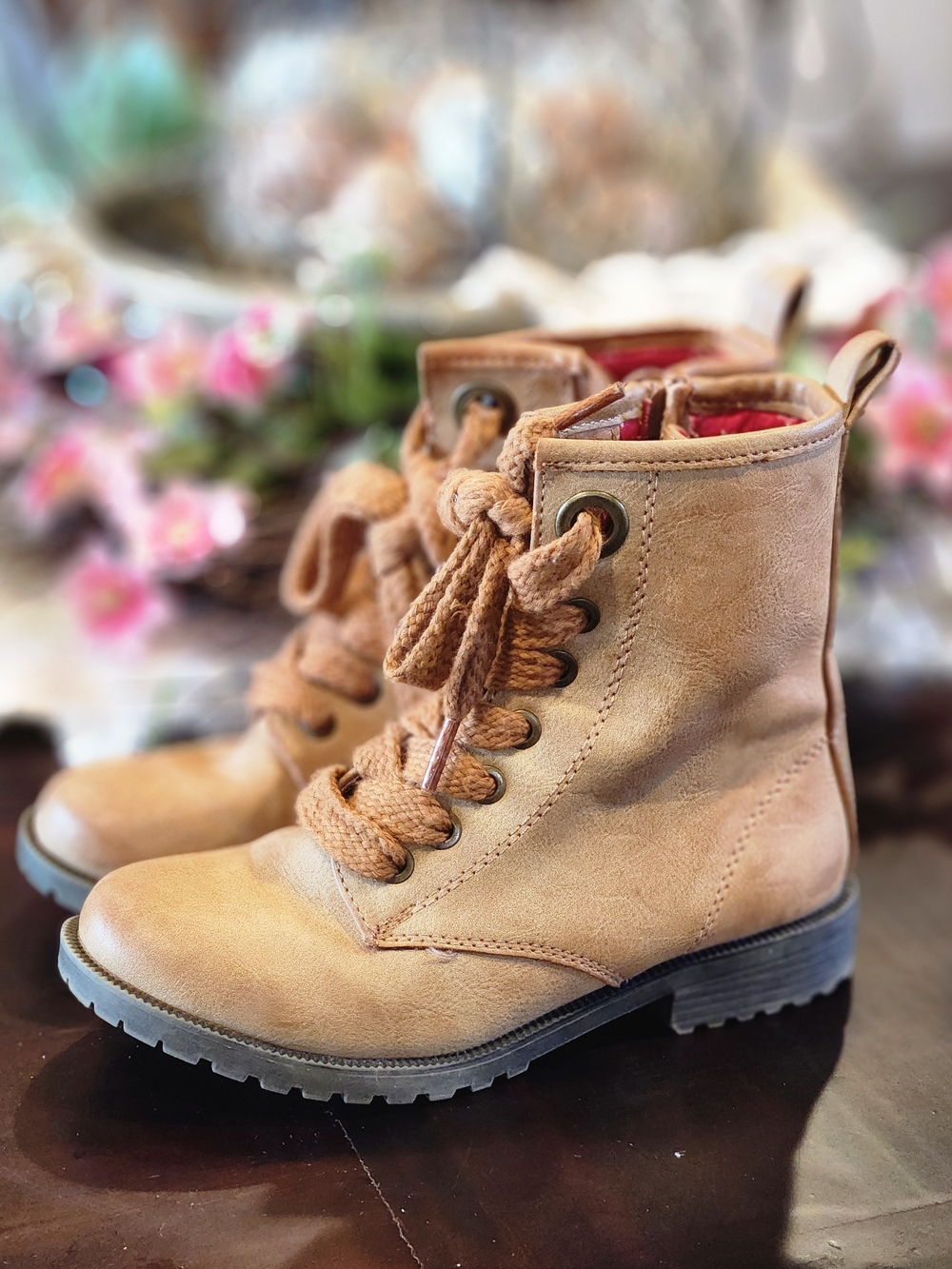 Cat & Jack Girls' "Giovanna" Lace-Up Combat Boots